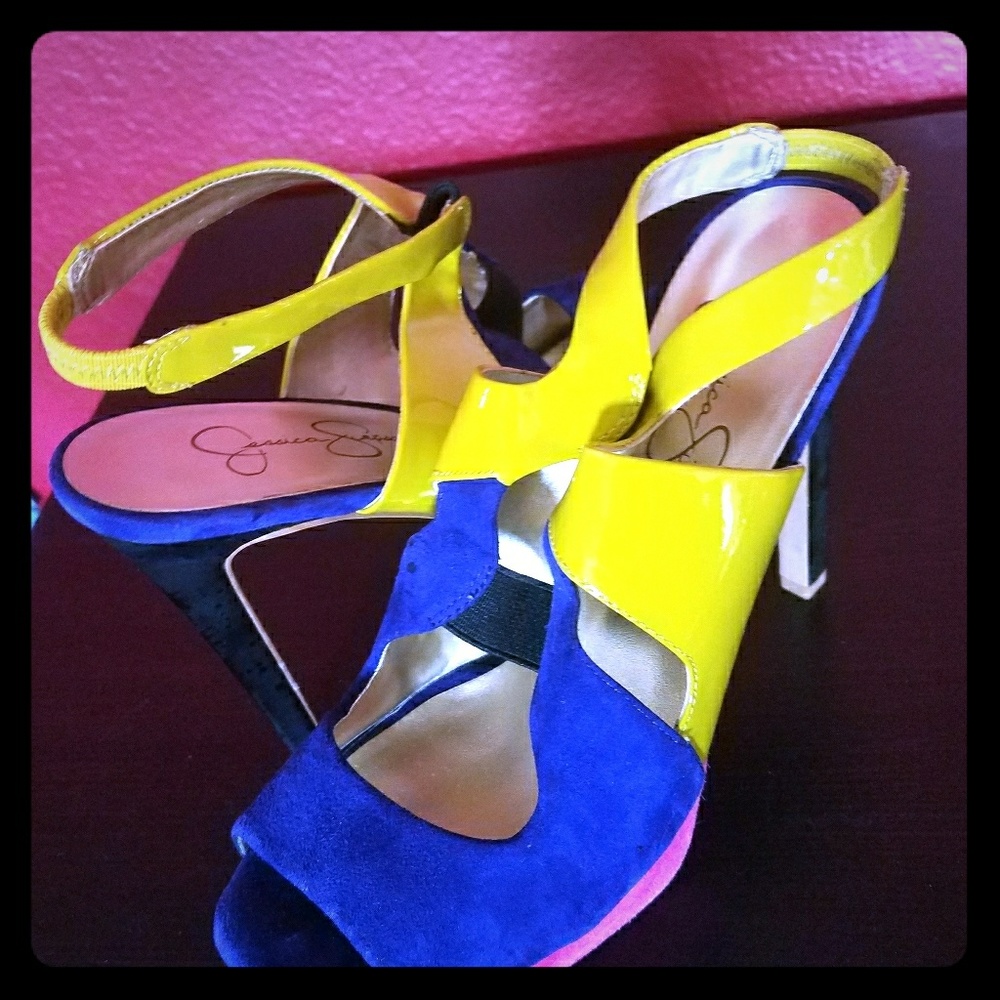 Beautiful Jessica Simpson heels.Never worn!CCO!!!